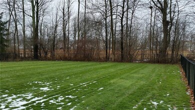 7342 Balla Dr, North Tonawanda, NY 14120 - photo 3