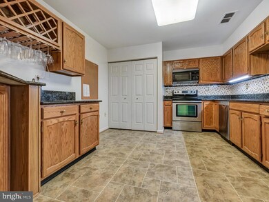 104 Mercer Ct, Frederick, MD 21701 - photo 2