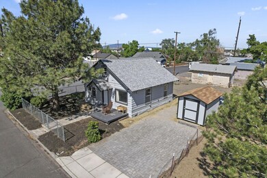 202 SW 3rd St, Redmond, OR 97756 - photo 4