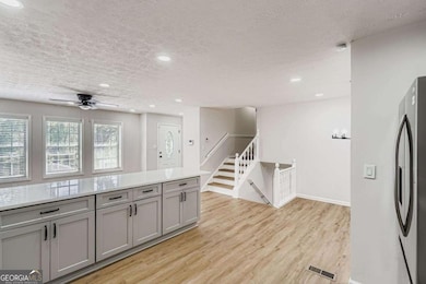 644 Navarre Dr unit 4, Stone Mountain, GA 30087 - photo 4