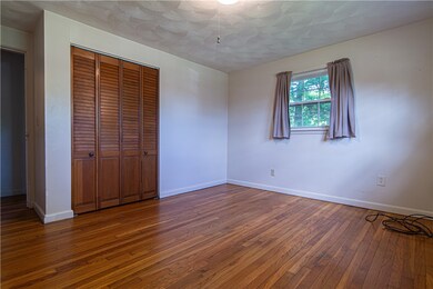 1 Shady Ln, Riverside, RI 02915 - photo 5