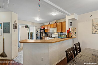 Dining Room/Breakfast Bar