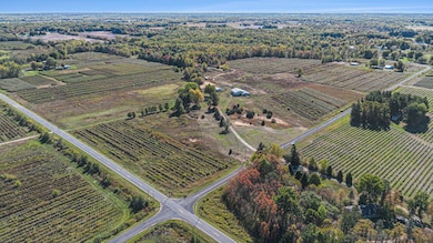 0 Cr 376 unit 25052321, Covert, MI 49043 - photo 5