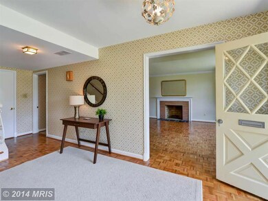 7214 Park Terrace Dr, Alexandria, VA 22307 - photo 4