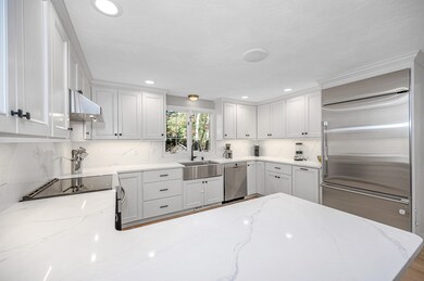 17 Harold Ave, Reading, MA 01867 - photo 7