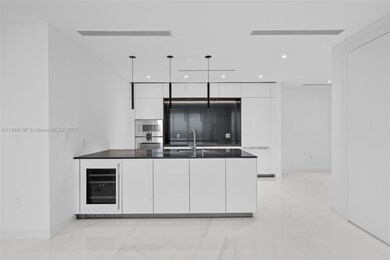 Aston Martin Residences unit 1103, Miami, FL 33131 - photo 4