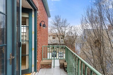 1 Russell St unit 302, Cambridge, MA 02140 - photo 5