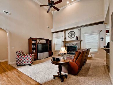 311 NW O St, Bentonville, AR 72712 - photo 2