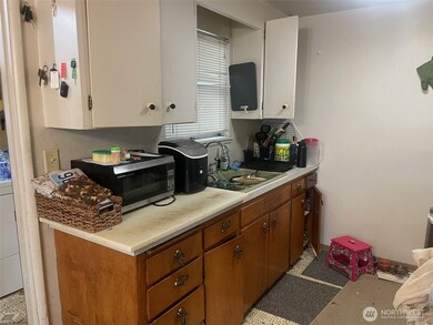 3701 SW 105th St, Seattle, WA 98146 - photo 4