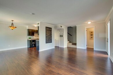 Very open Kitchen, Dining and Living area!