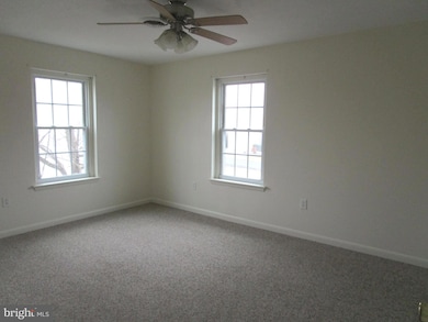 136 N Place Ln, Strasburg, VA 22657 - photo 4