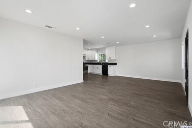 18922 Arminta St, Reseda, CA 91335 - photo 5