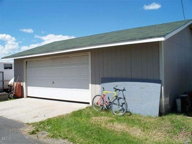 detached garage/shop
