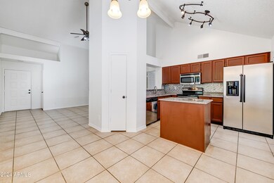 02-Kitchen