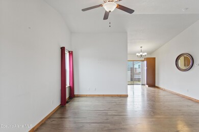 04-Living Room