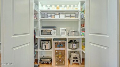 users2F1ncxQN1P9jWem4MTJSj8yi8Mwvb22F23-