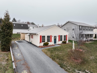 39 Whisper Dr, Bangor, ME 04401 - photo 2