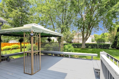 18-web-or-mls-127SeatrainDriveExt_Hommat