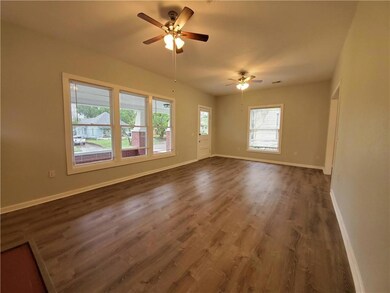 820 N Beard Ave, Shawnee, OK 74801 - photo 7