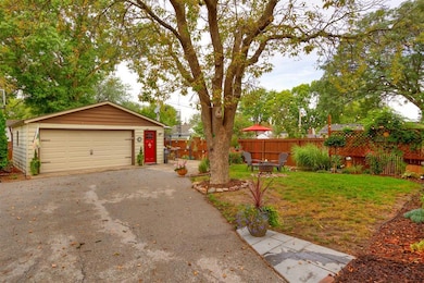 2904 48th St, Des Moines, IA 50310 - photo 7