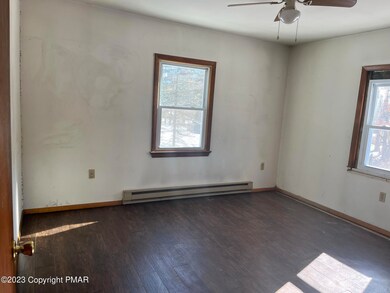 2130 S Rocky Mountain Dr, Effort, PA 18330 - photo 6