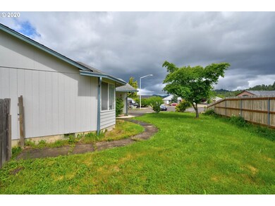 1513 Farrah Ct, Sutherlin, OR 97479 - photo 6