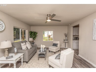 1404 NW Kerron St, Winlock, WA 98596 - photo 7