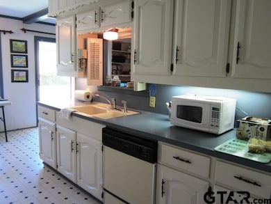 527 527 Whittle, Tyler, TX 75701 - photo 6