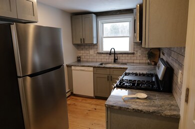 548 Raccoon Hill Rd, Salisbury, NH 03268 - photo 4