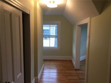 22 Rhode Island Ave unit 3, Newport, RI 02840 - photo 5