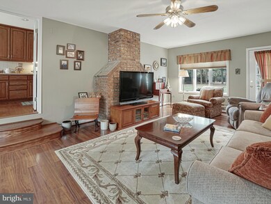 1233 Pouder Rd, Sykesville, MD 21784 - photo 5