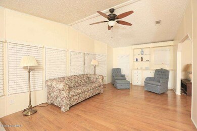 566 Marlin Cir, Sebastian, FL 32976 - photo 3