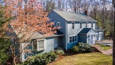 86 Pilgrim Dr, Holden, MA 01520 - photo 2