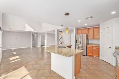 2179 E Cochise Ave, Apache Junction, AZ 85119 - photo 5