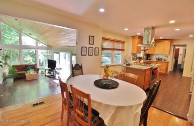 16 Salisbury Ct, Holmdel, NJ 07733 - photo 6