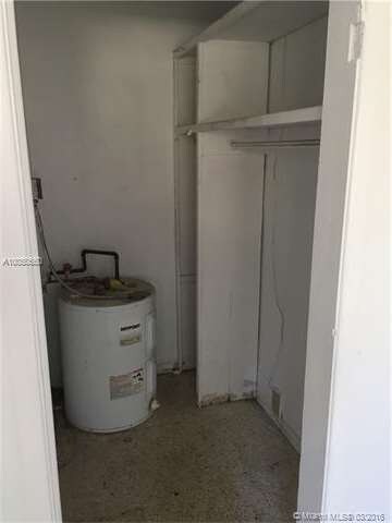 walk in closet