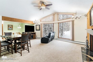 05-Living Room_ELI01202-Edit