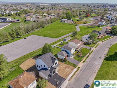 261 Maple St, Coplay, PA 18037 - photo 5