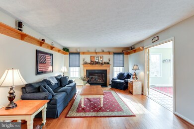 7404 Bucks Haven Ln, Highland, MD 20777 - photo 7