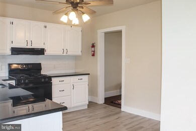 1126 W Ridge Rd, Marcus Hook, PA 19061 - photo 4