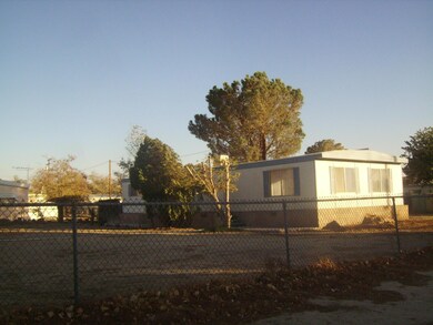 5560 Leona Ln, Rosamond, CA 93560 - photo 3