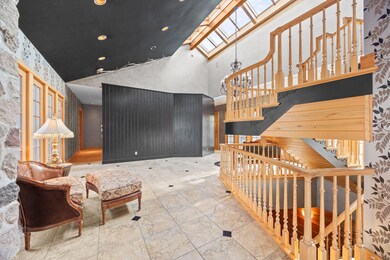 1560 Bluff Creek Dr, Chaska, MN 55318 - photo 6