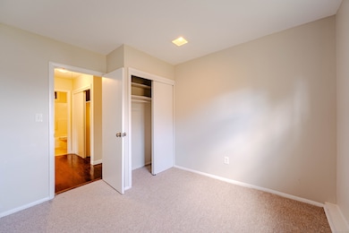 33 Orchard Hill Rd, Branford, CT 06405 - photo 7