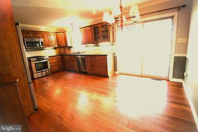 611 W Conestoga St, New Holland, PA 17557 - photo 7