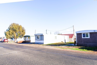 1421 S Cedar St, Kennewick, WA 99337 - photo 3