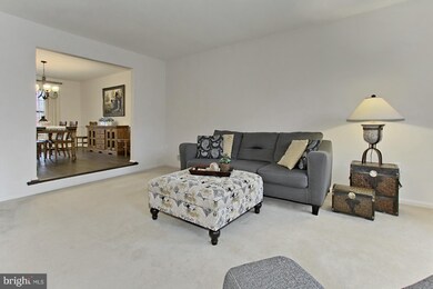 4415 Eastwood Ct, Fairfax, VA 22032 - photo 4