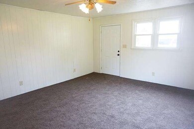 110 S Saltsman Dr, Hopkinsville, KY 42240 - photo 7