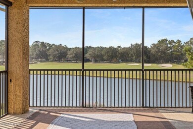Balcony Water-to-Golf View