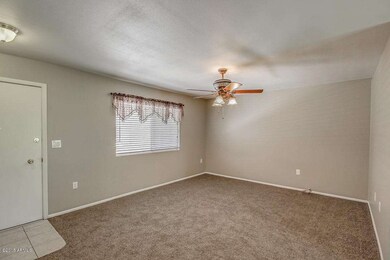 10748 W Mission Ln unit 9, Sun City, AZ 85351 - photo 7