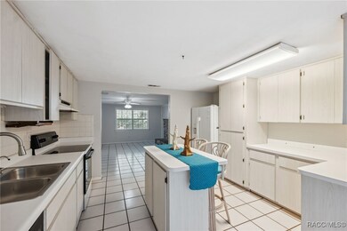 395 S Poinsettia Terrace, Crystal River, FL 34429 - photo 7